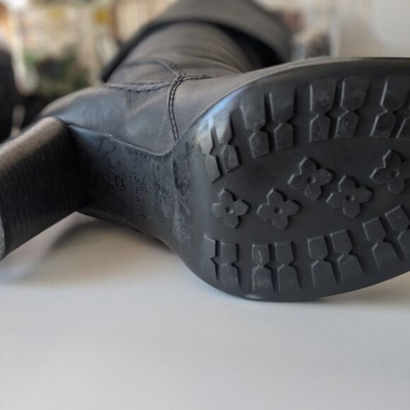 Vic Matiē black leather boot - Picture 3 of 5